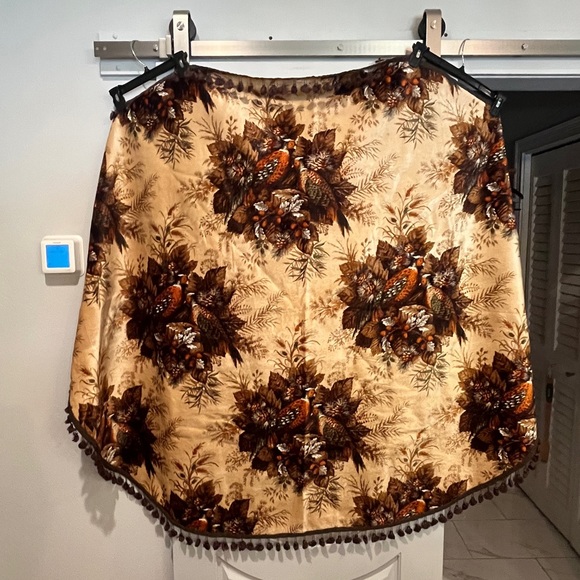 Vintage Other - Vintage brown tasseled velour pheasant oval table cloth. So retro!